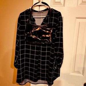 Gorgeos XXL Timeson  Top With a matching Classy Hand Bag. Add Shorts or pants❤️.